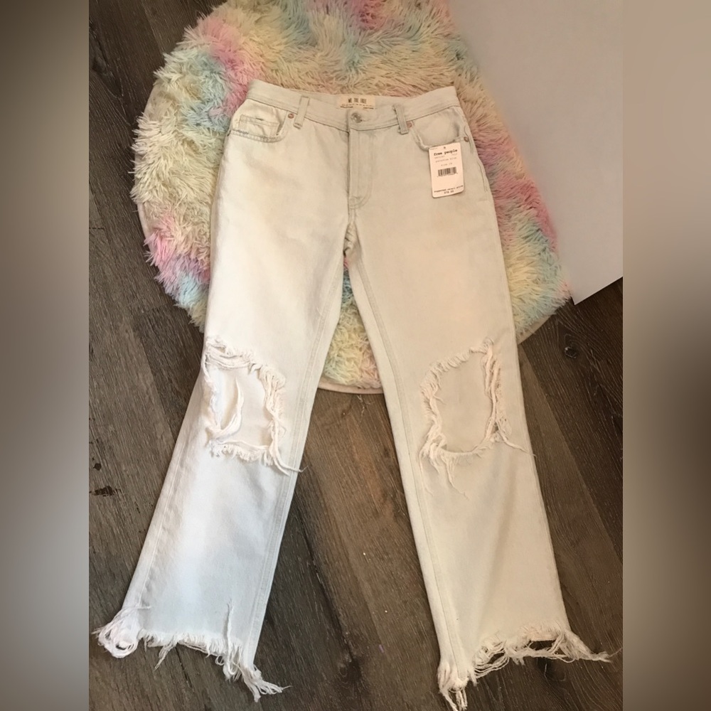 ONLY ARIZONA PICK UP!! White/ Light Blue Distressed Denim Jeans